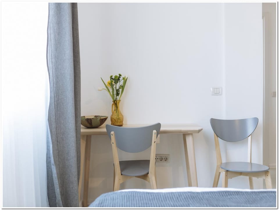 Dining area, Bedroom