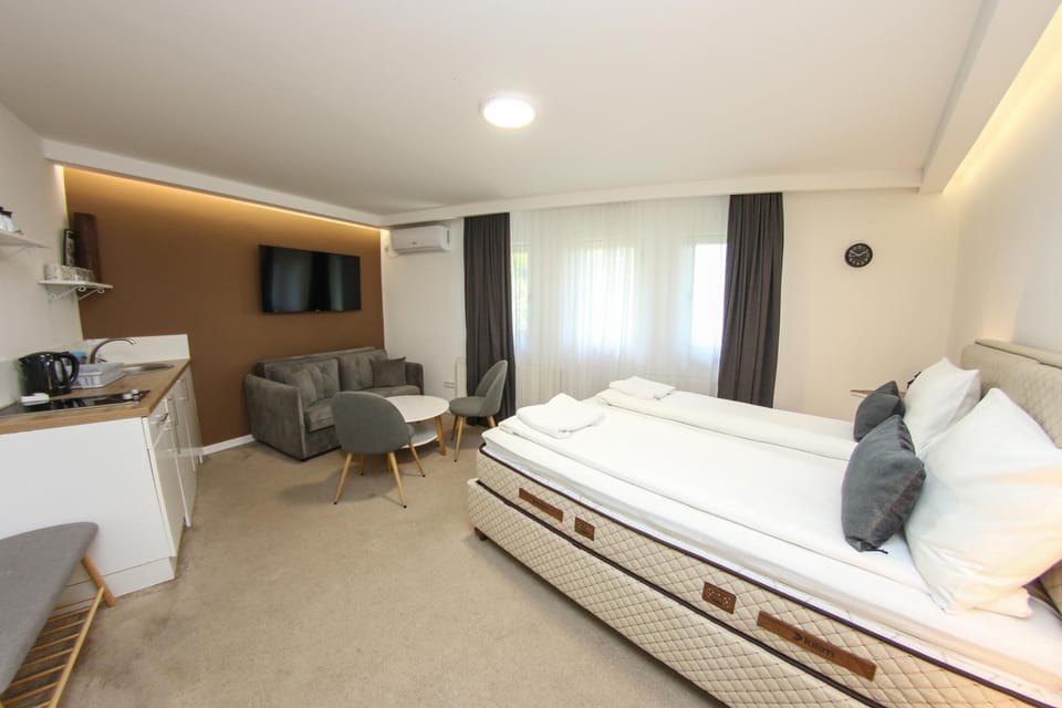 Photo of the whole room, Seating area, Bedroom