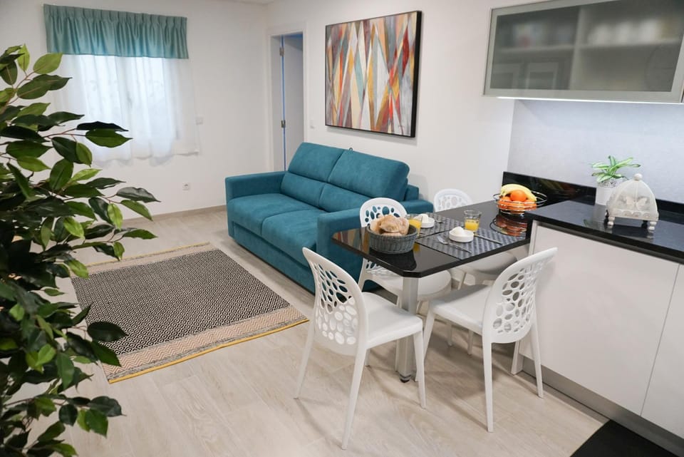 Ericeira Holiday House - Centre of the Village Apartment in Ericeira