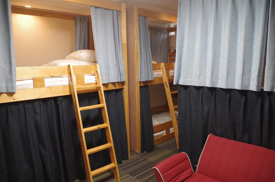 Guesthouse POPTONE Bed and Breakfast in Hiroshima