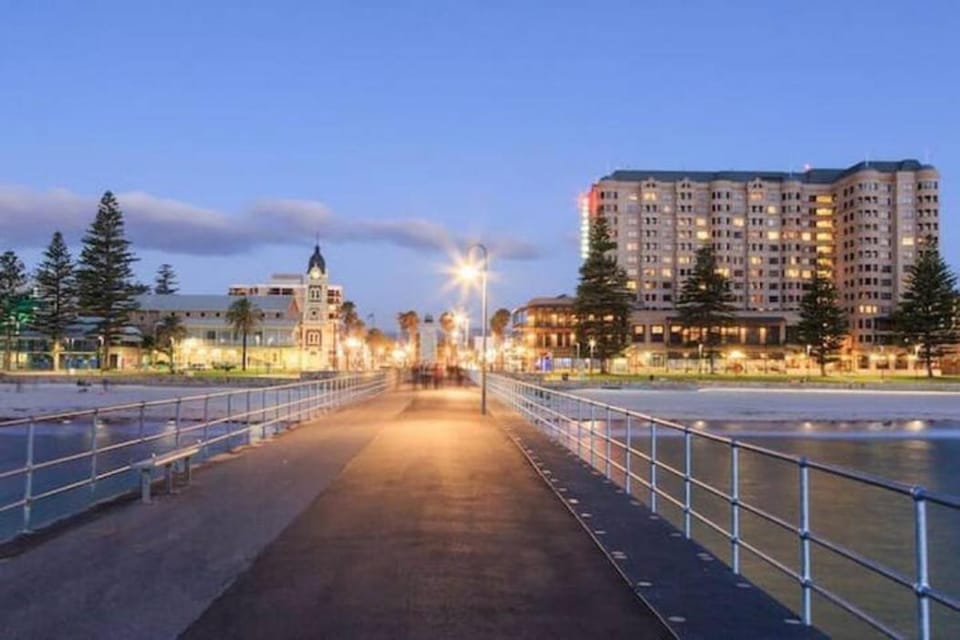 Beachside Luxury Apartments One & Two Bedroom in Beachfront Oaks Pier Building Apartment in Adelaide
