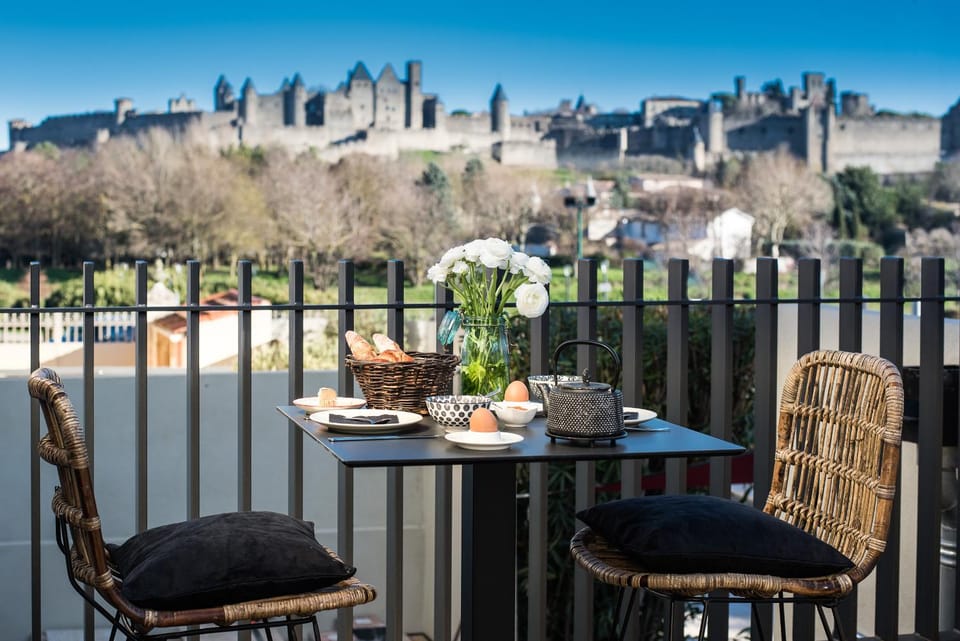 View (from property/room), Balcony/Terrace, Swimming pool, Breakfast, Continental breakfast