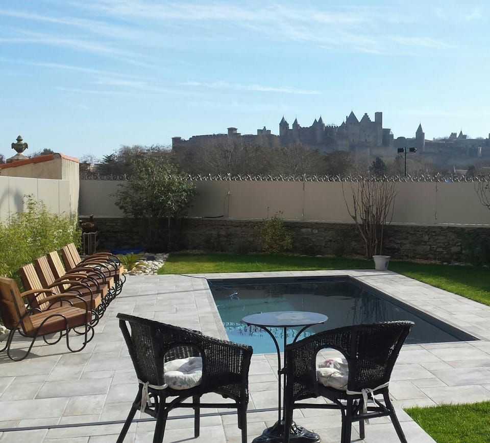 Property building, Pool view, Swimming pool, sunbed