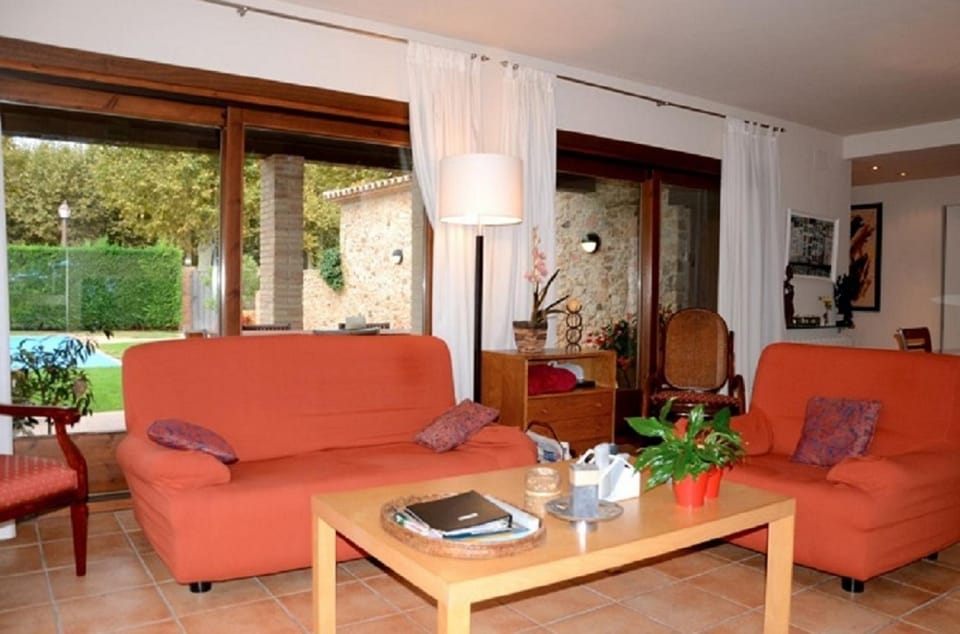 Can Coll Peratallada Villa in Peratallada