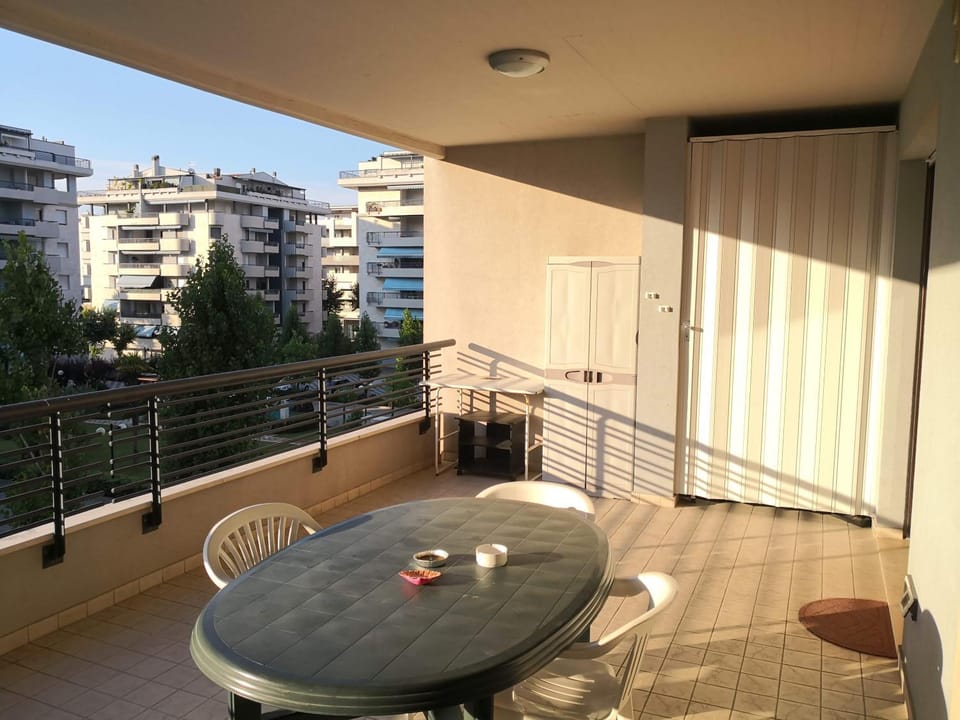 Balcony/Terrace, Balcony/Terrace