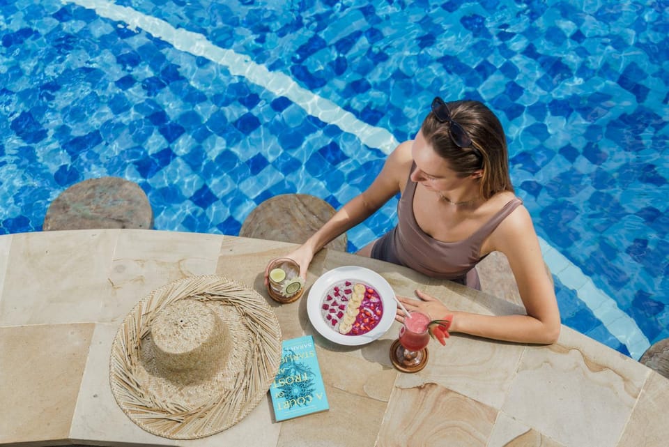 Lounge or bar, Food and drinks, Swimming pool