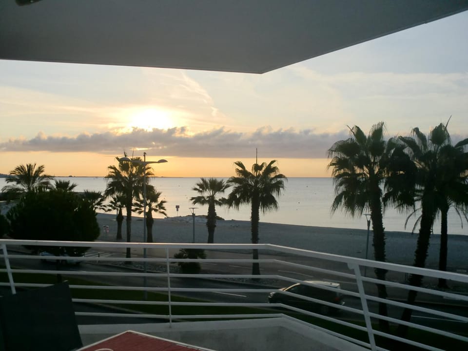 Balcony/Terrace, Balcony/Terrace, Beach