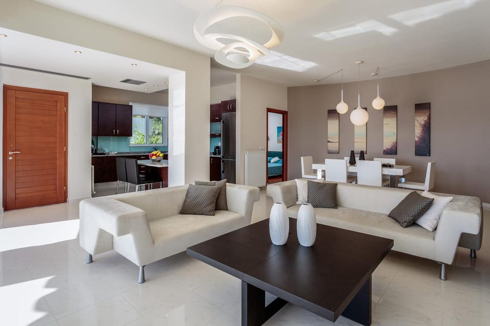 TV and multimedia, Kitchen or kitchenette, Living room, Seating area