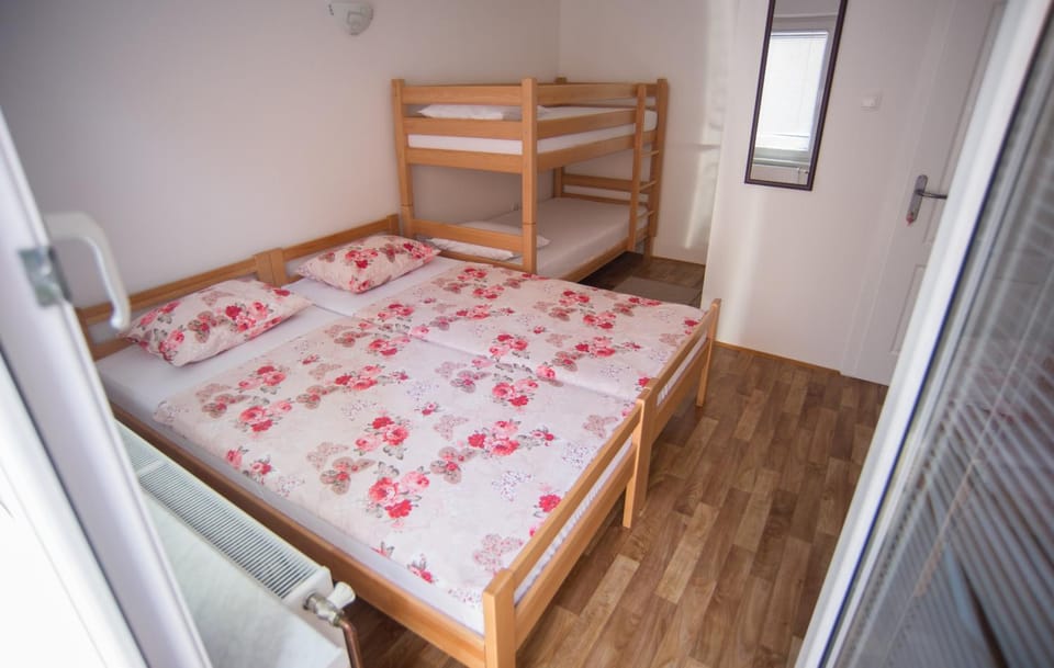 Hostel Larisa Hostel in Federation of Bosnia and Herzegovina