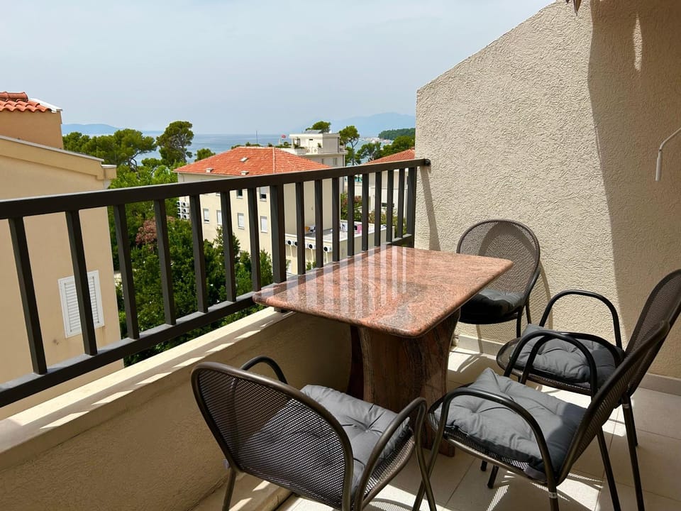 Apartment Andromeda sea view Apartment in Makarska