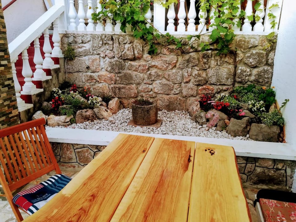 Garden, Balcony/Terrace