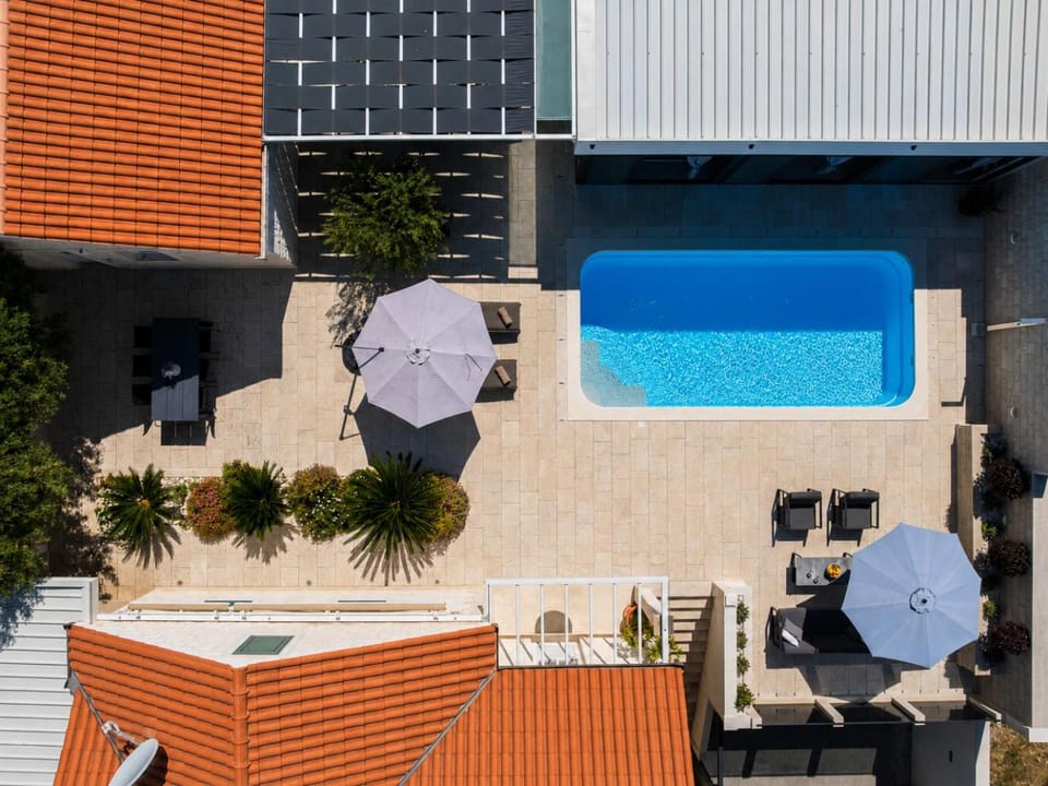 Villa TM with private heated pool, poolhouse & private garage House in Split-Dalmatia County