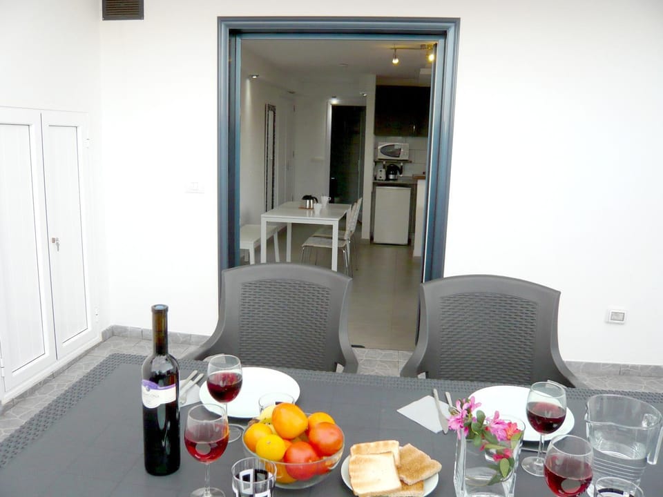 Balcony/Terrace, Dining area
