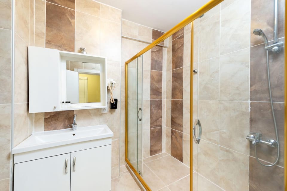 Shower, Bathroom