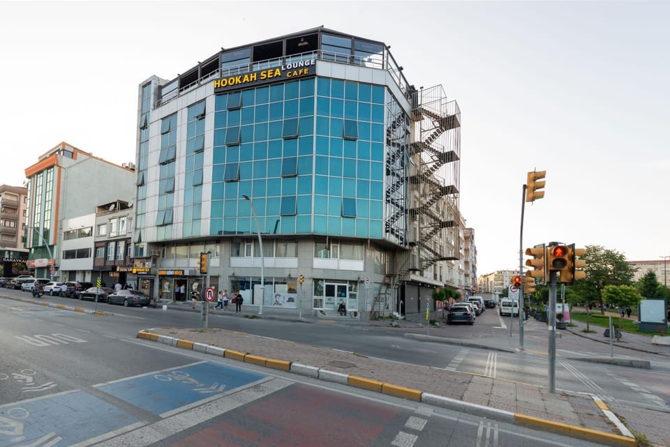Property building, Day, Street view