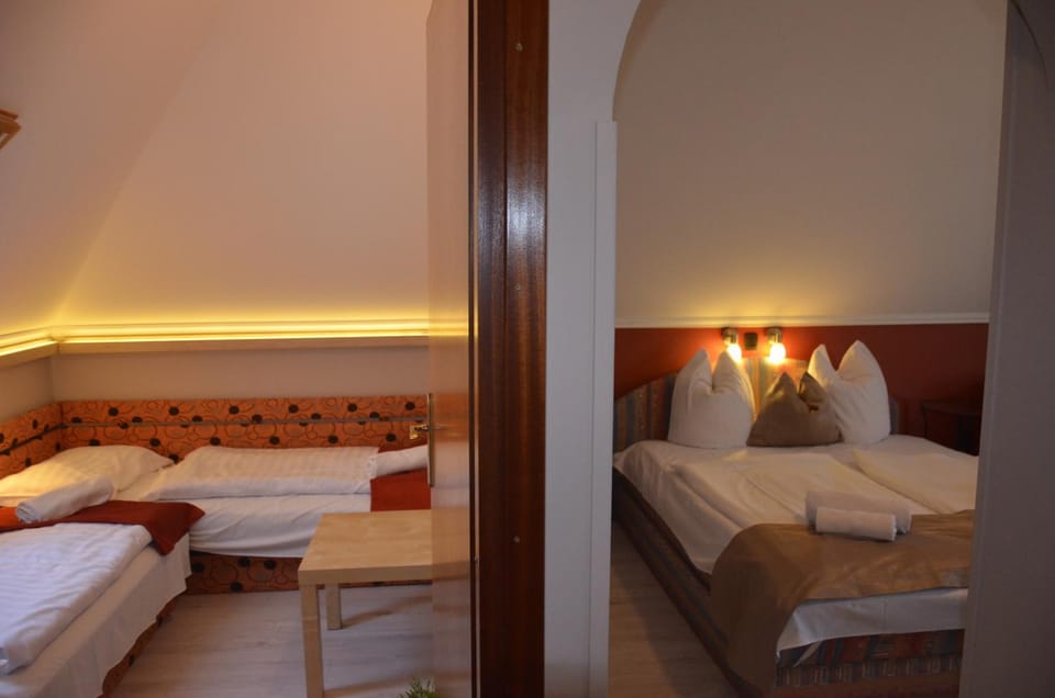 Adler Hotel & Restaurant Hotel in Hungary
