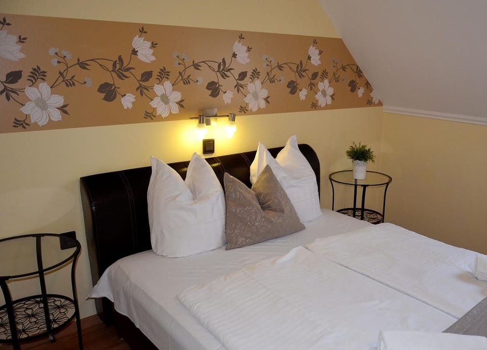 Adler Hotel & Restaurant Hotel in Hungary