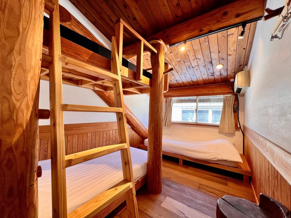 Photo of the whole room, Bedroom, bunk bed