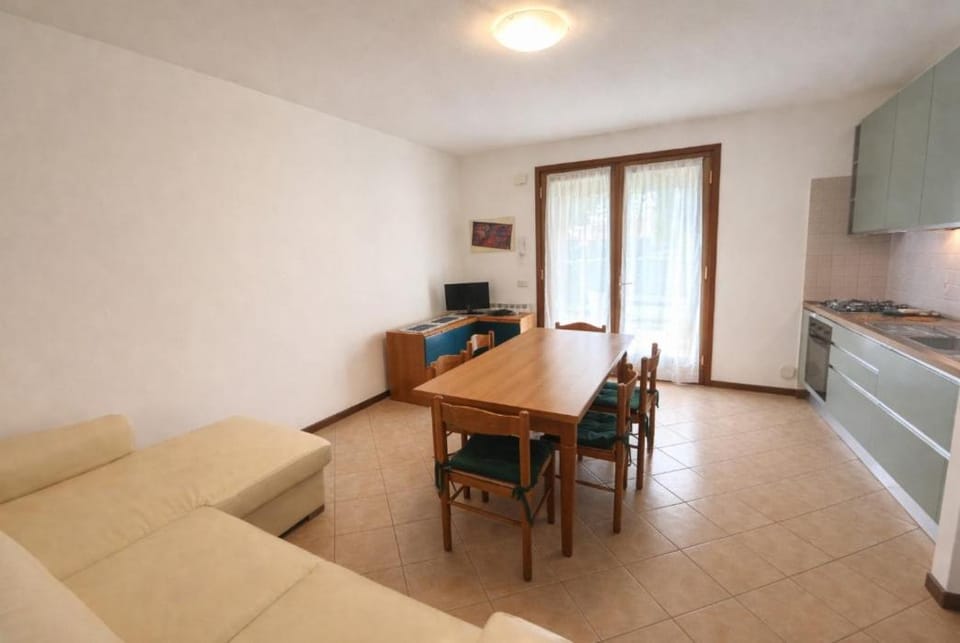 Kitchen or kitchenette, Lunch