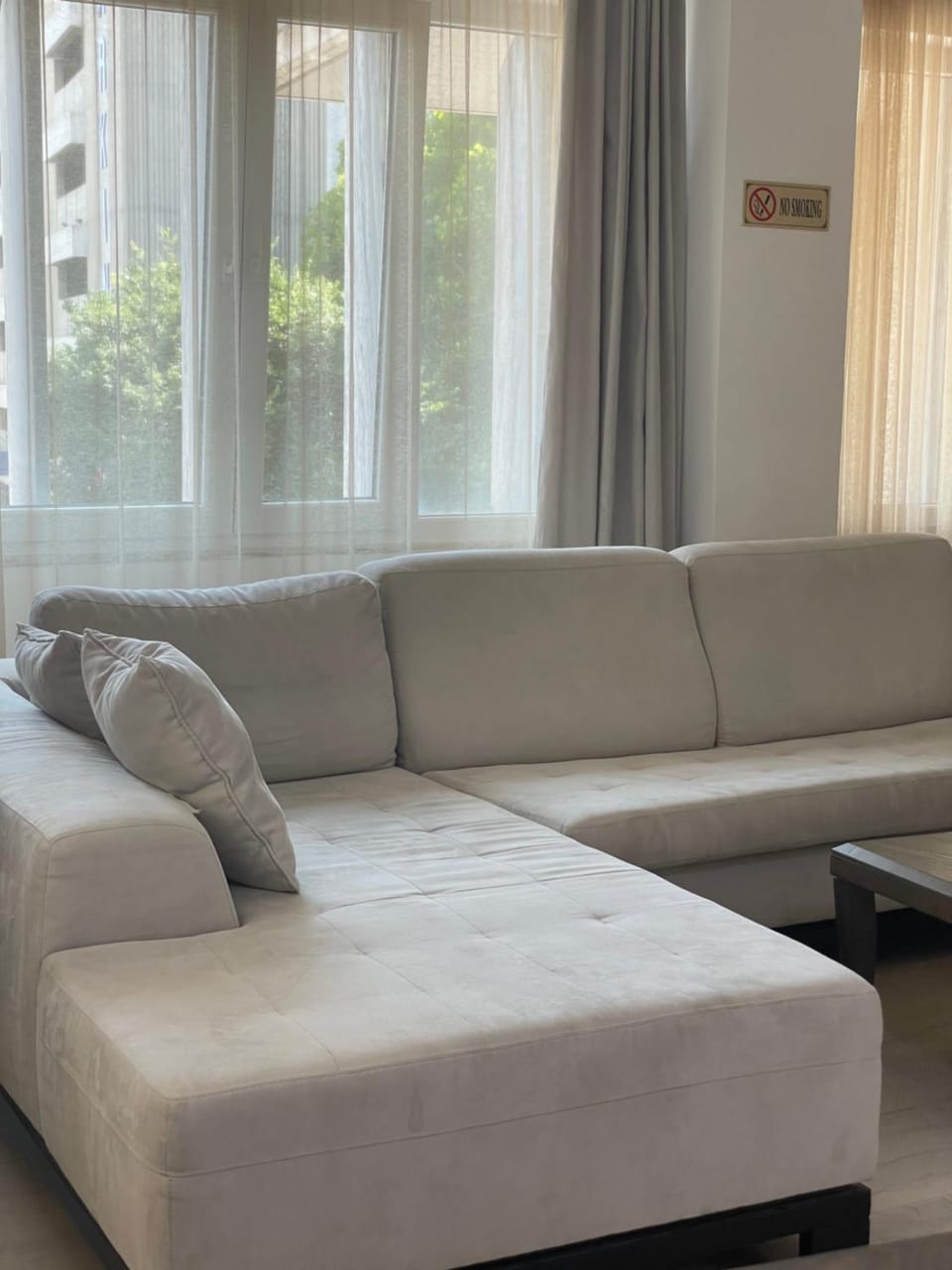 Living room, Photo of the whole room, Seating area