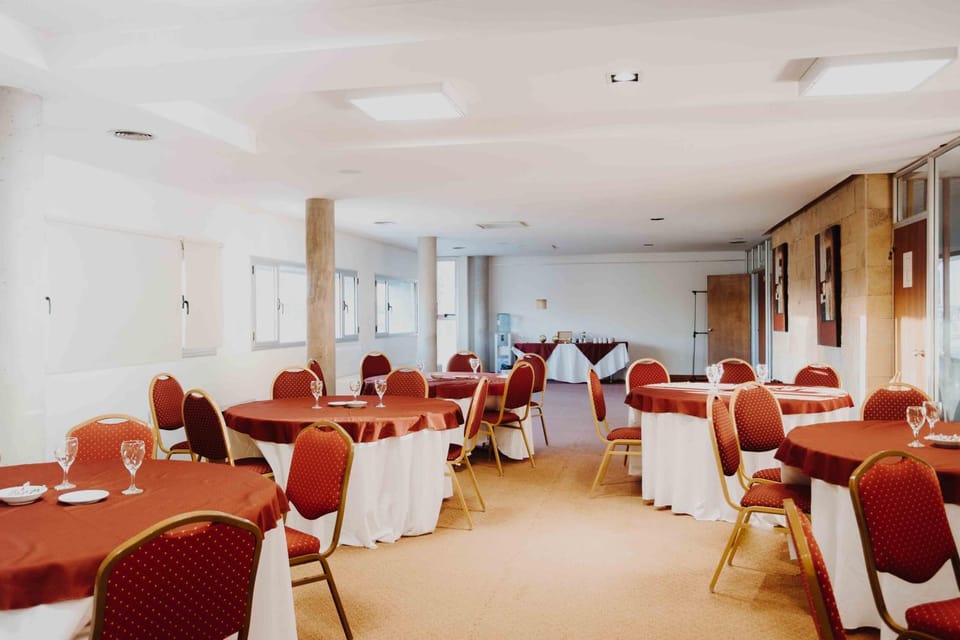 Property building, On site, Meeting/conference room, Meals