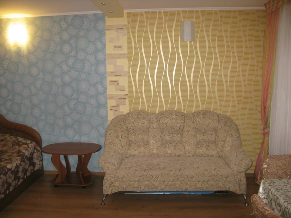 Затишна студія, 10хв від залізничного вокзалу Apartment in Dnipropetrovsk Oblast