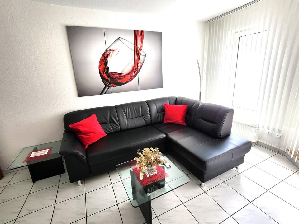 Living room, Photo of the whole room