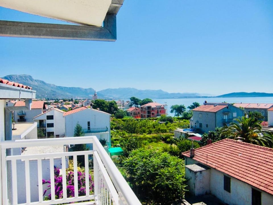 Day, Mountain view, Sea view