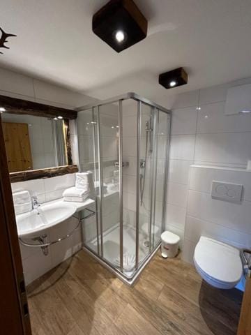 Alpenhostel "Das Besenhaus" Bed and Breakfast in Salzburgerland