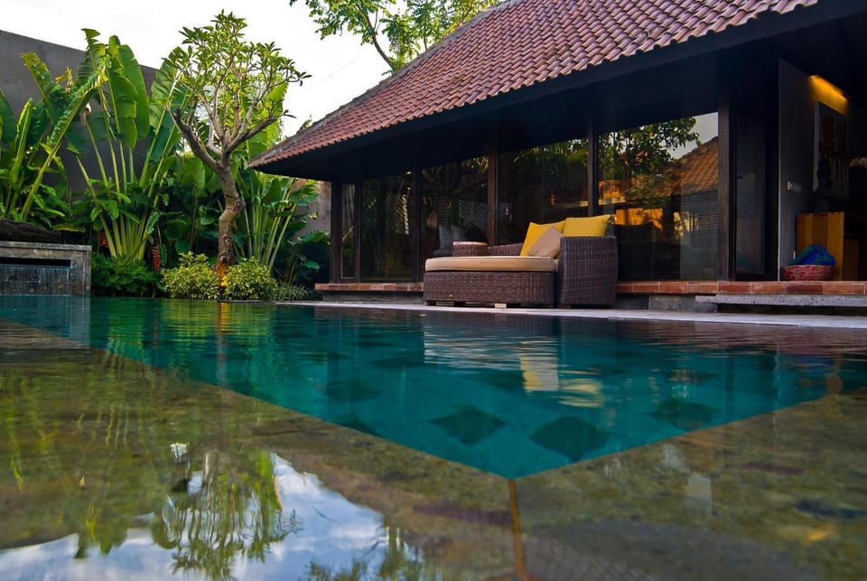 Photo of the whole room, Pool view, Swimming pool, Swimming pool