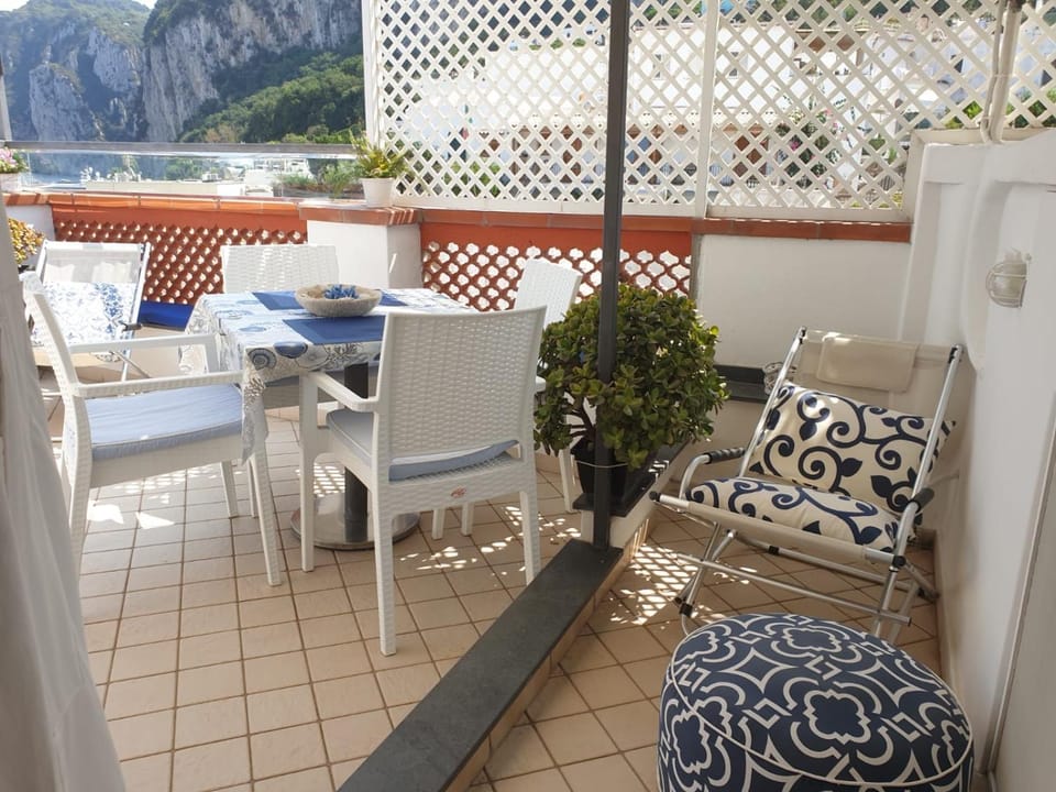 Patio, View (from property/room), Balcony/Terrace