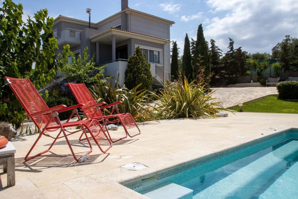 Property building, Day, Garden view, Pool view, Swimming pool, sunbed