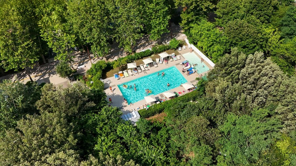 Natural landscape, Bird's eye view, Pool view, sunbed