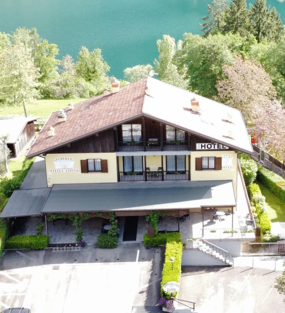 Property building, Spring, Natural landscape, Lake view