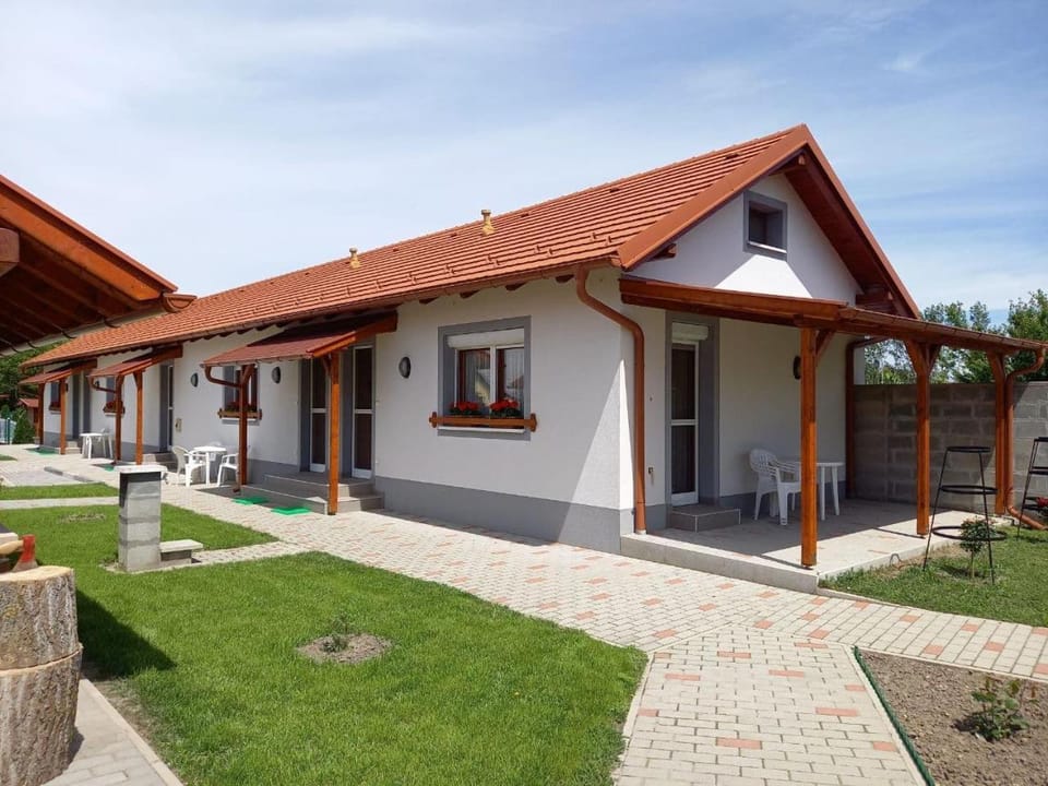 Kertész Apartmanok Apartment in Hungary