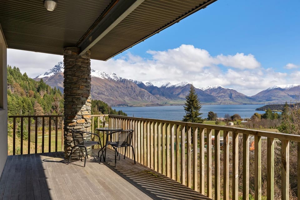 Day, Natural landscape, Lake view, Mountain view