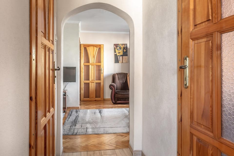 Facade/entrance, Bed, Photo of the whole room