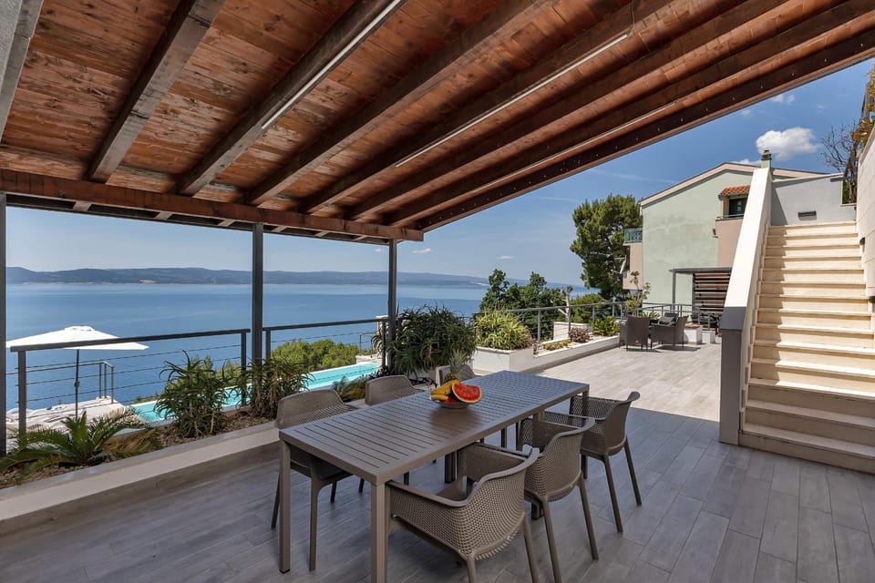 Property building, Balcony/Terrace, Seating area, Pool view, Sea view, Swimming pool