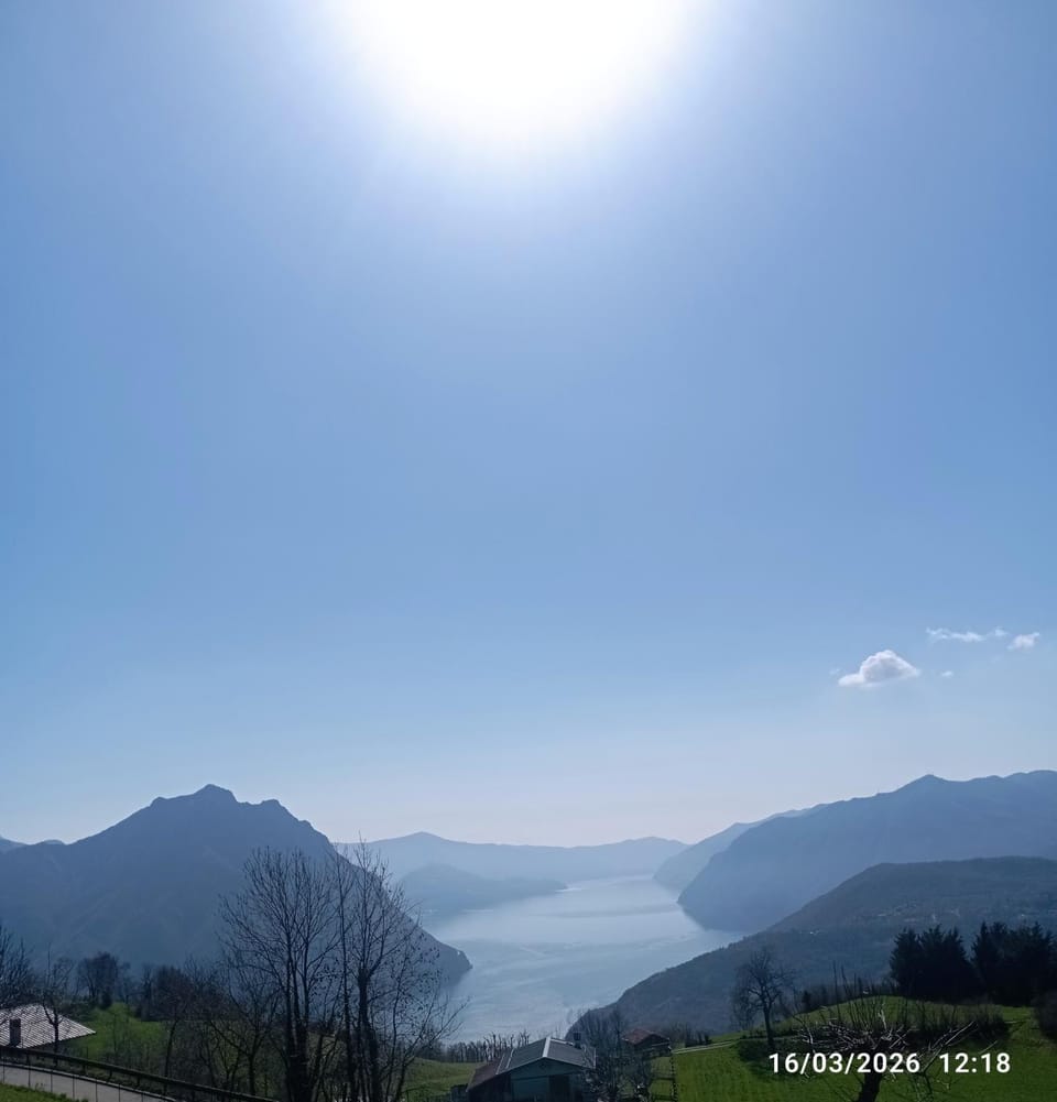 Casa Caterina - Riva di Solto - Iseo Lake House in Province of Brescia