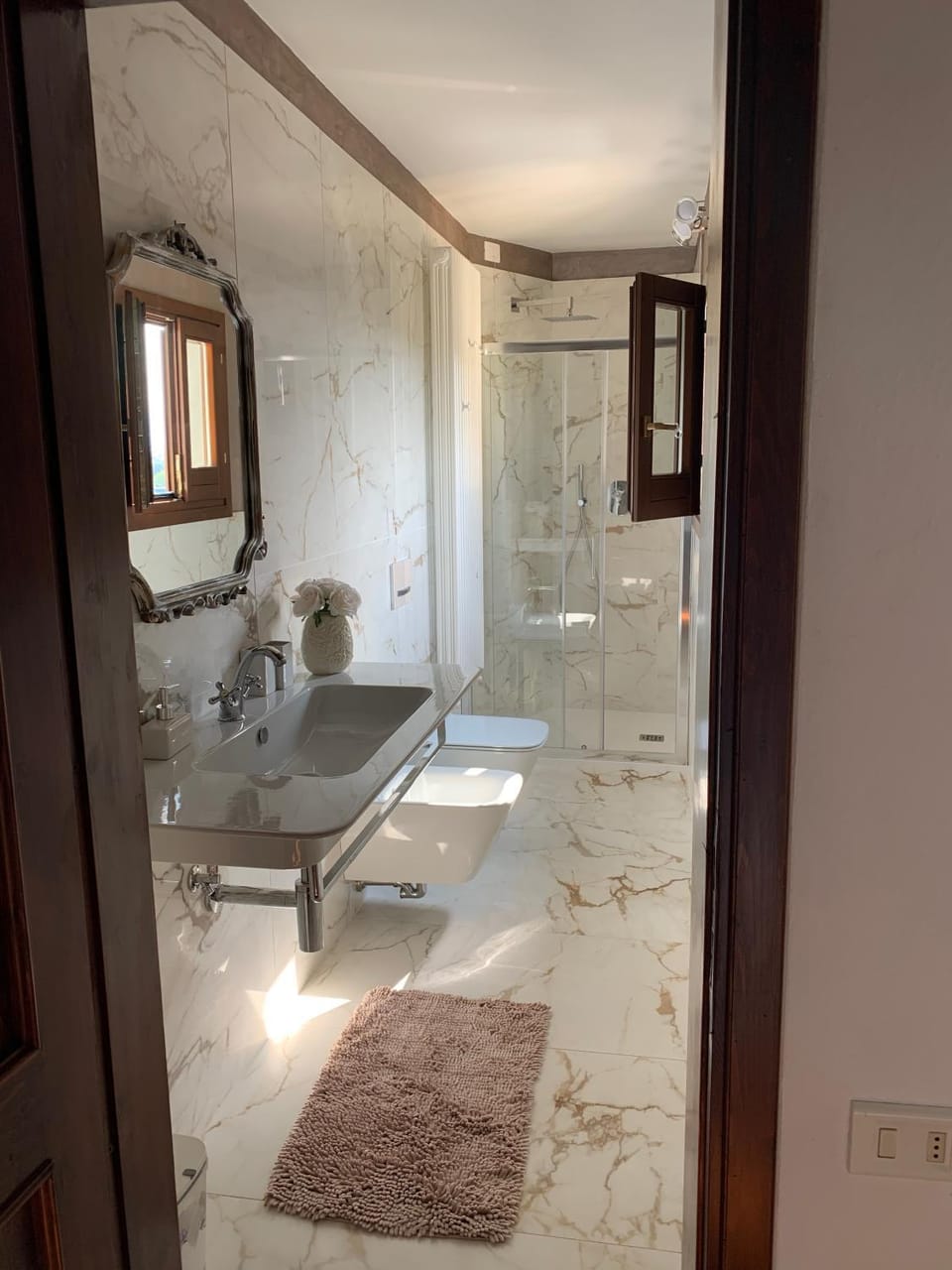Shower, Toilet, Bathroom, Bathroom, bidet, towels