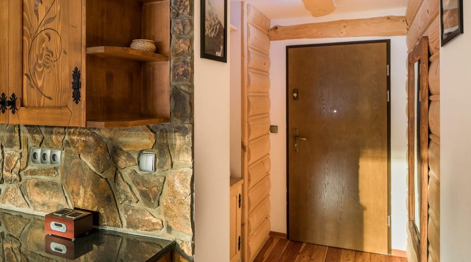 Apartamenty Przy Dolinie Kościeliskiej Apartment in Lesser Poland Voivodeship