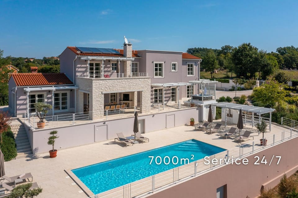 Istria Nuova Luxury Villas Campground/ 
RV Resort in Istria County
