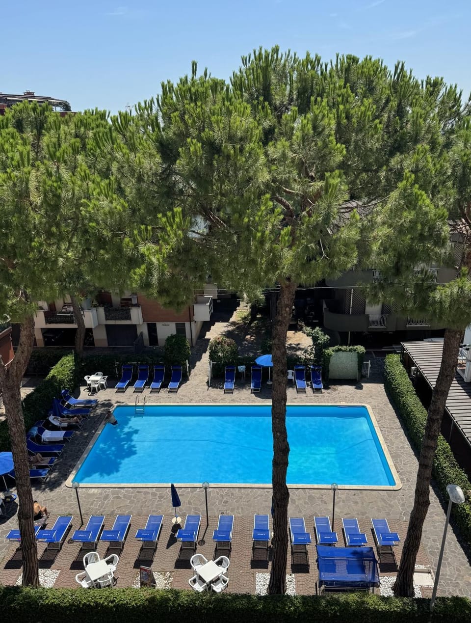Solarium, Swimming pool