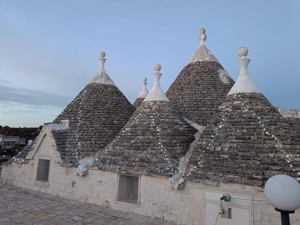 Trullo Le Tre Sorelle Country House in Province of Taranto