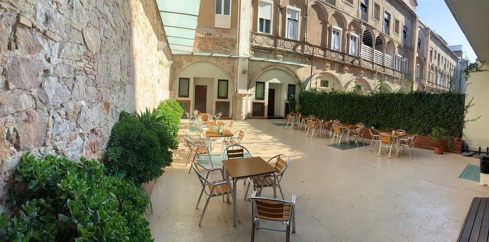 Patio, Internal: Not applicable to any particular room