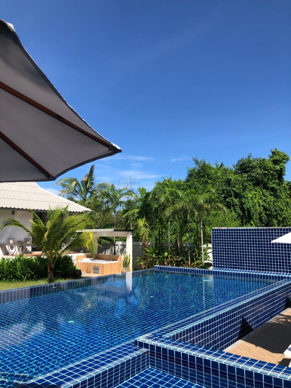 Bulan Villa rayong Villa in Phe