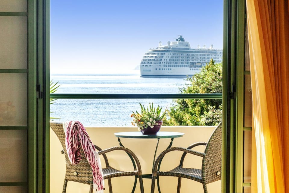 Balcony/Terrace, Landmark view, Sea view