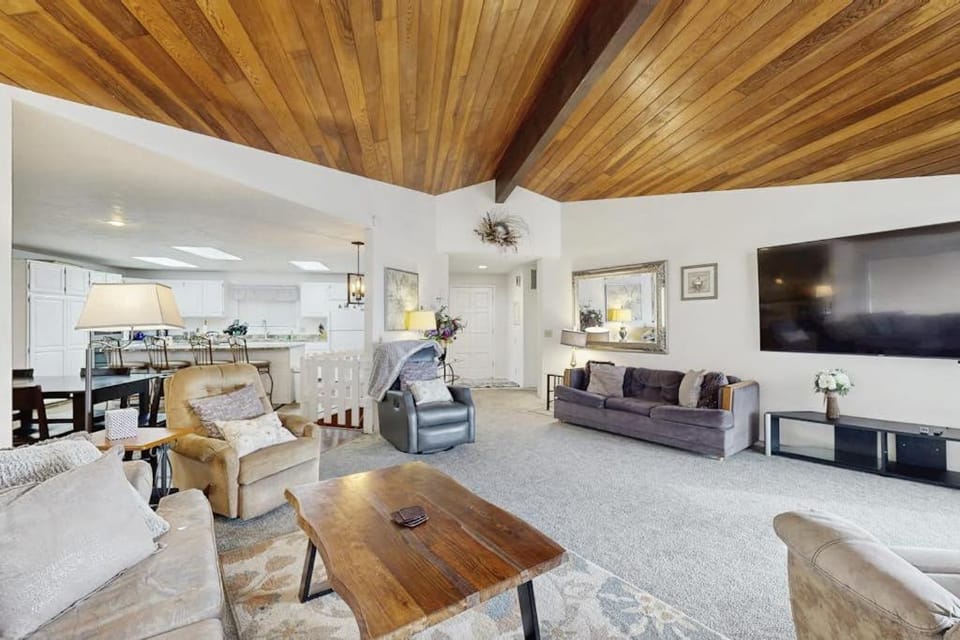 Quail Haven Retreat House in Manson