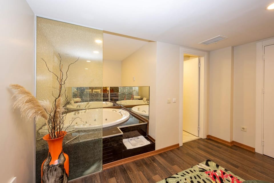 Bathroom, Bath