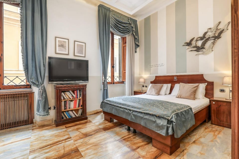 Bed, TV and multimedia, Living room, Photo of the whole room, Bedroom